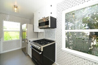 2579 Granville Ave, Unit 2579 in Los Angeles, CA - Building Photo - Building Photo