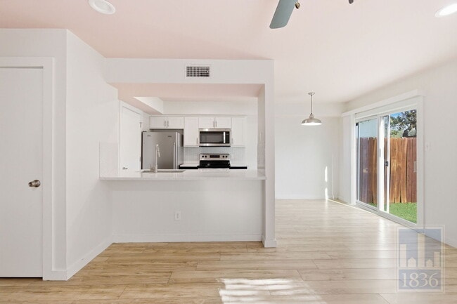 1308 Southport Dr in Austin, TX - Building Photo - Building Photo