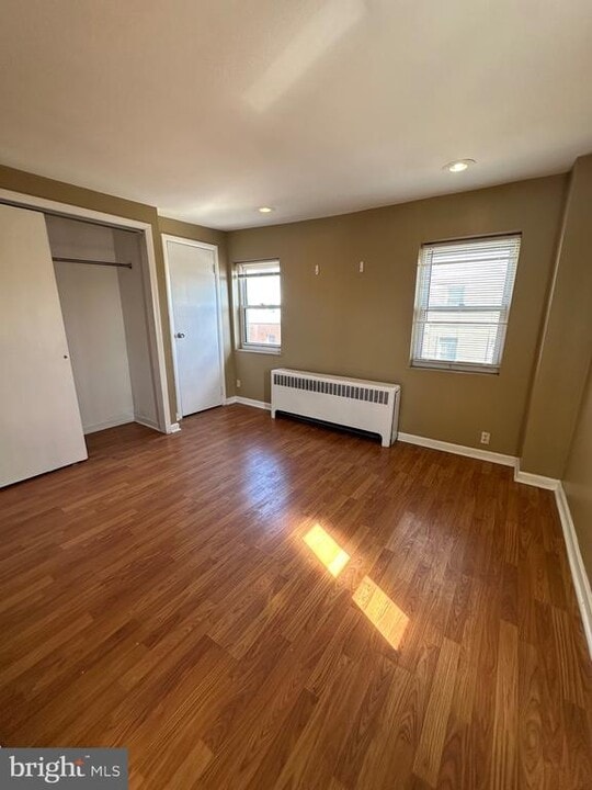 1846 S 12th St in Philadelphia, PA - Building Photo