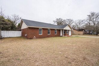 121 Kyle Ln in Hinesville, GA - Building Photo - Building Photo