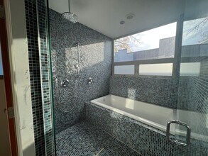 3652 Courtland Pl S in Seattle, WA - Building Photo - Building Photo