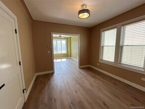 59-85 57th Dr in Queens, NY - Building Photo - Building Photo