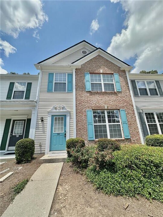 9165 Nesbit Ferry Rd in Alpharetta, GA - Building Photo