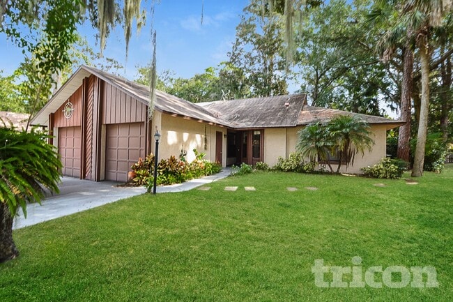 property at 835 Stonybrook Cir