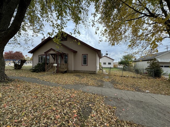 309 N 9th St in Rochelle, IL - Building Photo - Building Photo