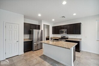 10533 Grey Adler St in Las Vegas, NV - Building Photo - Building Photo