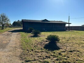 3132 McCullagh Rd in Stevinson, CA - Building Photo