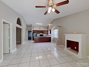 1317 Hatch Pl in Valrico, FL - Building Photo - Building Photo