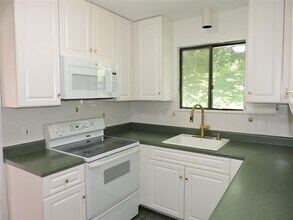 237 Heritage Hills in Somers, NY - Building Photo - Building Photo