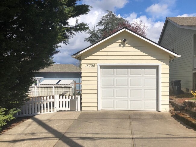 15796 SW Willamette St in Sherwood, OR - Building Photo - Building Photo