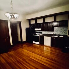 2215 Victor St in Cincinnati, OH - Building Photo - Building Photo
