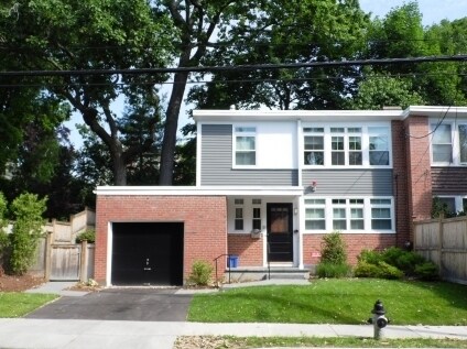 Harvard University Housing in Cambridge, MA - Building Photo