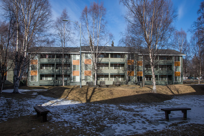 Stephens Park in Anchorage, AK - Foto de edificio - Building Photo