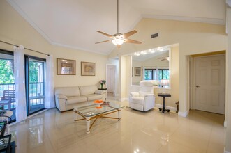 116 Waterview Dr in Palm Beach Gardens, FL - Building Photo - Building Photo
