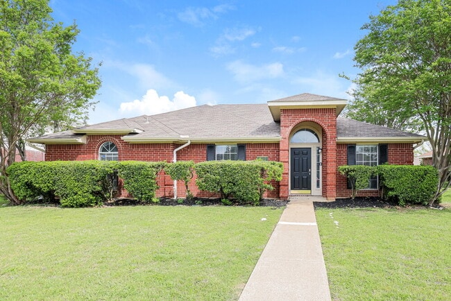 property at 2705 Pioneer Ln