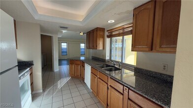 516 Archer Pkwy W in Cape Coral, FL - Building Photo - Building Photo