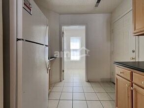 181 Cameron Way Cir in Winston-Salem, NC - Foto de edificio - Building Photo