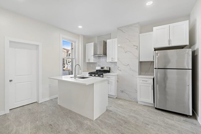 600 67th St in West New York, NJ - Building Photo - Building Photo