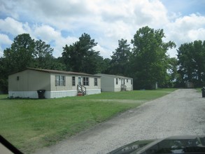 McMillan Mobile Home Village in Elizabeth City, NC - Building Photo - Building Photo