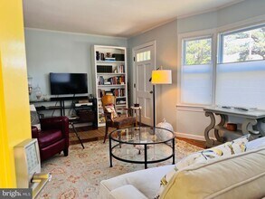 3214 Riverview Dr in Colonial Beach, VA - Building Photo - Building Photo