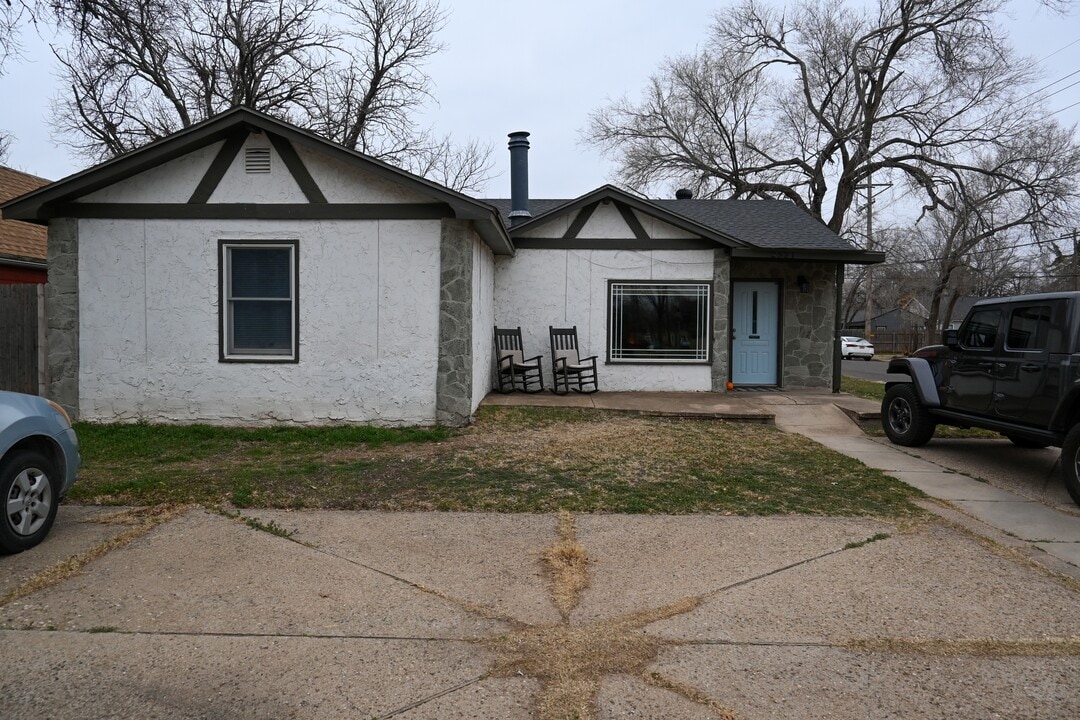 2521 25th St in Lubbock, TX - Building Photo