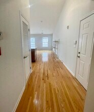 6 GREENWICH Rd in Jersey City, NJ - Building Photo - Building Photo