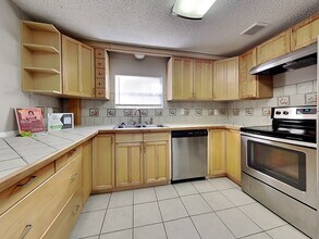 877 Pinemeadow Cove in Jacksonville, FL - Building Photo - Building Photo