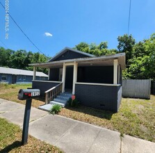 1952 Broadway Ave in Jacksonville, FL - Foto de edificio - Building Photo