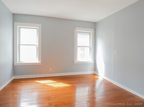 167 Spring St in Bridgeport, CT - Building Photo - Building Photo