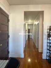 1681 Beacon St, Unit 3 in Brookline, MA - Building Photo - Building Photo