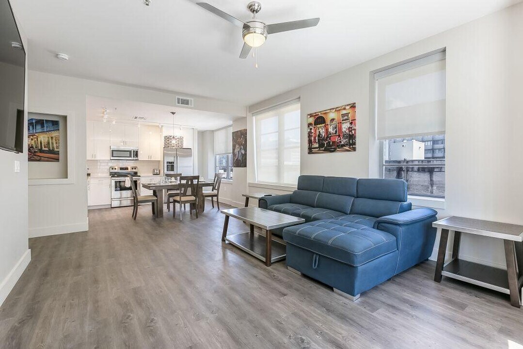 1111 Tulane Ave in New Orleans, LA - Building Photo