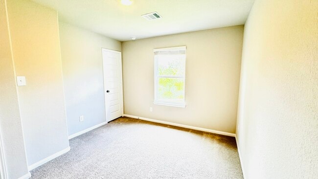 property at 2423 Bluefish Ct