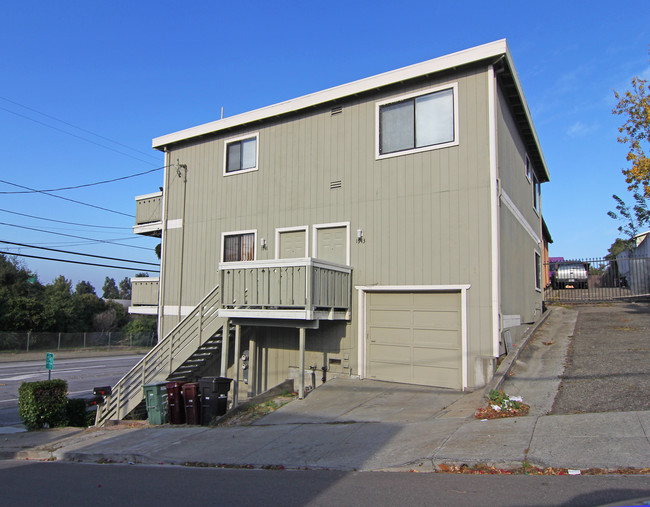 1947 170th Ave in Castro Valley, CA - Building Photo - Building Photo