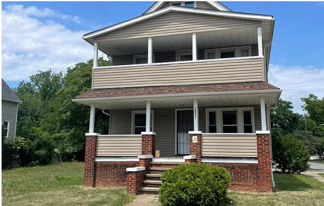 property at 12531 Forest Ave
