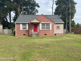 19 Glendale Rd in Jacksonville, NC - Building Photo