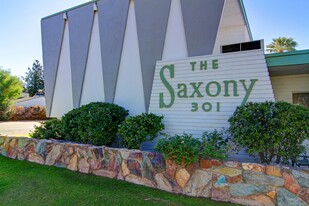 Saxony in Phoenix, AZ - Foto de edificio - Building Photo