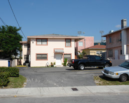 1559 NW 2nd St Apartments