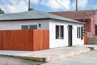 239-249 Van Houten Ave in El Cajon, CA - Building Photo - Building Photo