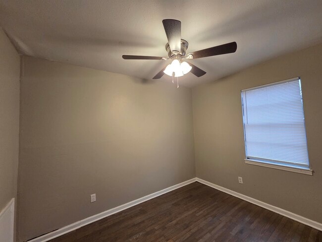 4535 Beacon Hls Dr in Memphis, TN - Building Photo - Building Photo