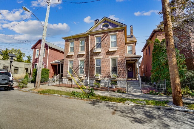 218 Brown St in Dayton, OH - Building Photo - Building Photo