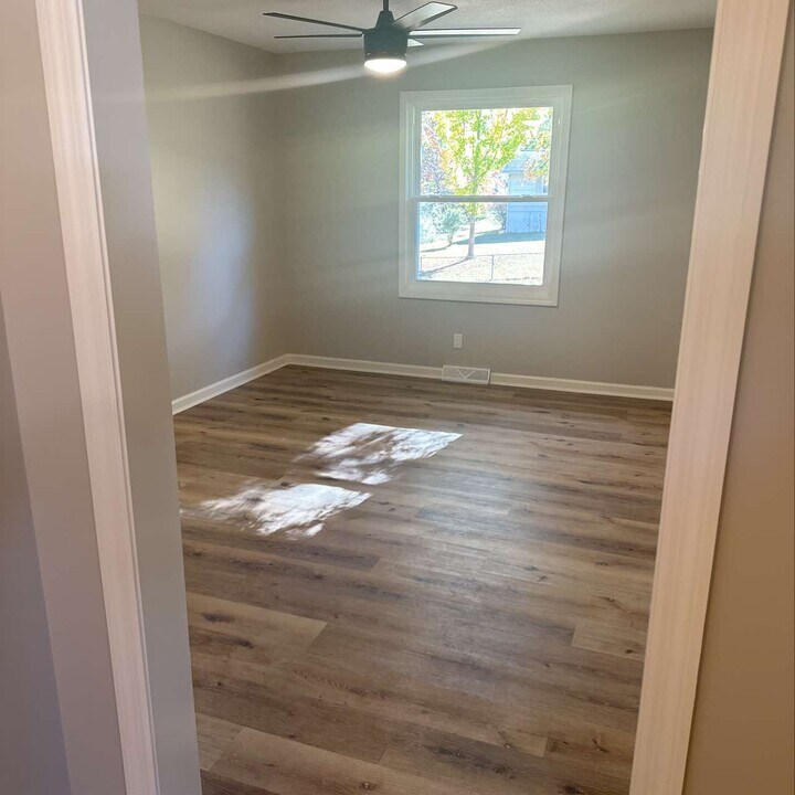 4200 Crestfield Rd in Knoxville, TN - Building Photo