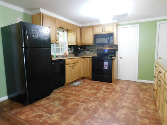3804 Old Clyattville Rd in Valdosta, GA - Building Photo - Building Photo