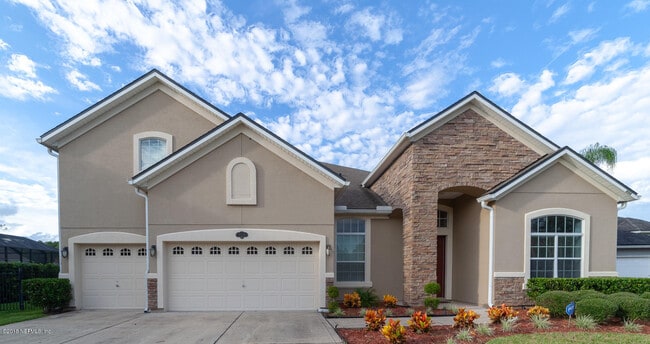 property at 732 Castledale Ct