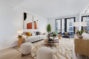 37-14 34th St in Queens, NY - Building Photo