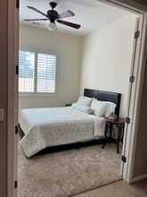 5703 Park Place Dr in Bakersfield, CA - Foto de edificio - Building Photo