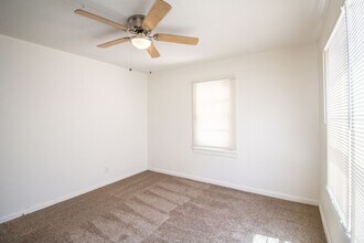 2024 37th St in Lubbock, TX - Building Photo - Building Photo
