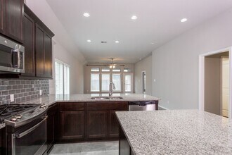 11813 Pine Mist Ct in Manor, TX - Building Photo - Building Photo