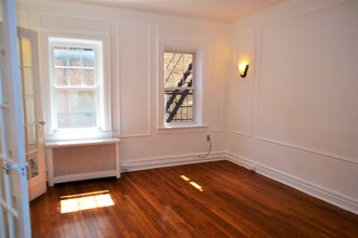 40 74th St in North Bergen, NJ - Building Photo - Building Photo