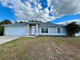 2348 Cincinnati St in North Port, FL - Building Photo