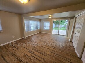 8444 Engler Ave in St. Louis, MO - Building Photo - Building Photo